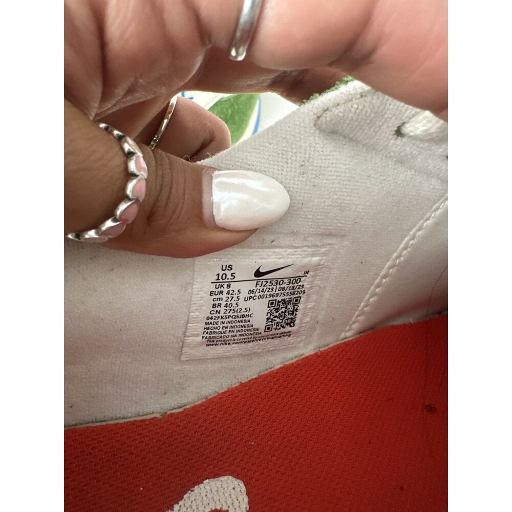 Nike Cortez Vintage Lace-up Women Sneakers - Picture 3 of 5